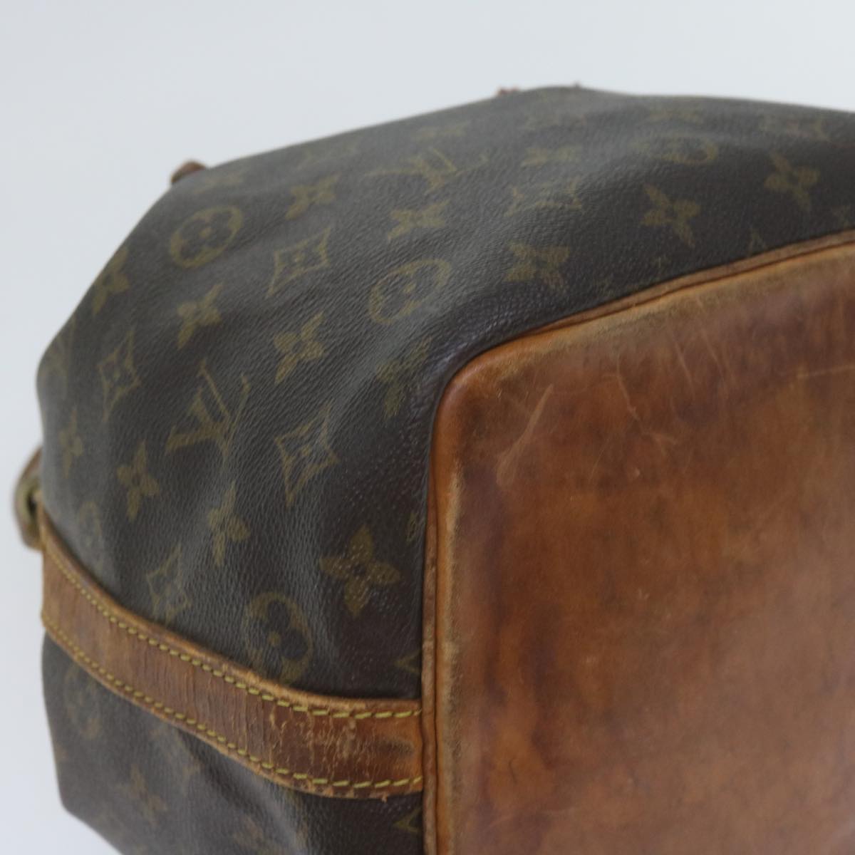 LOUIS VUITTON Monogram Petit Noe Shoulder Bag M42226 LV Auth 60365