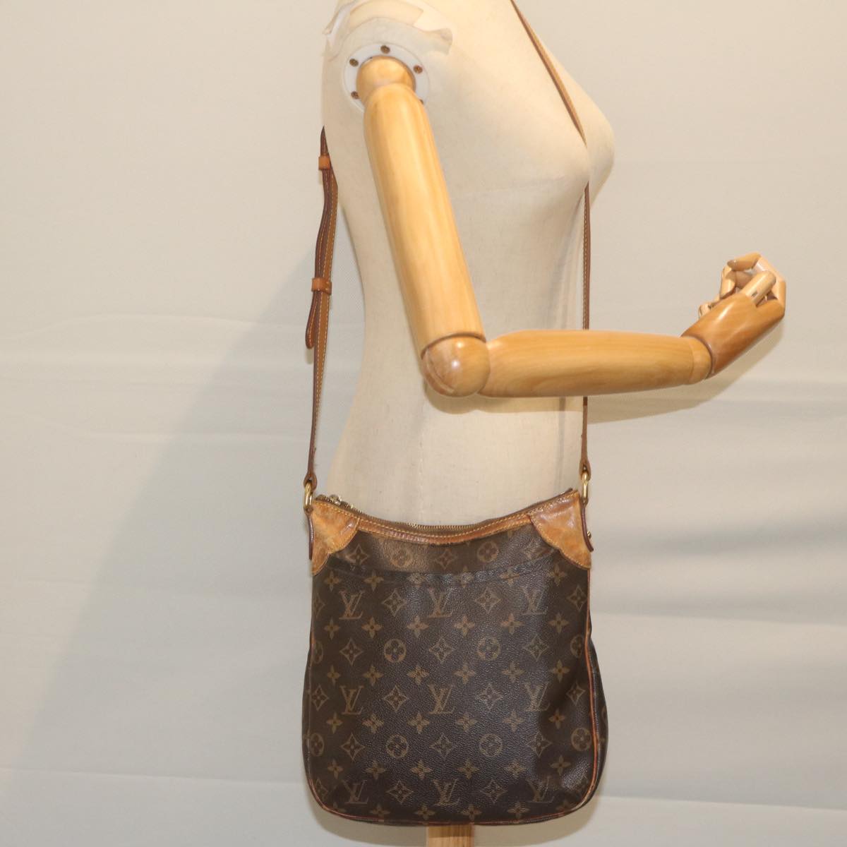 LOUIS VUITTON Monogram Odeon PM Shoulder Bag M56390 LV Auth 60581