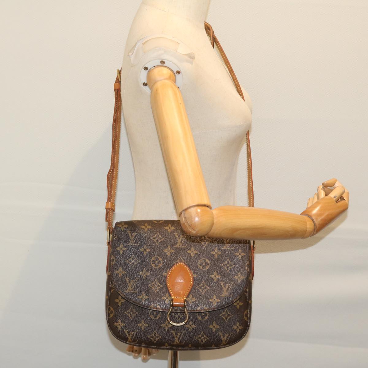 LOUIS VUITTON Monogram Saint Cloud GM Shoulder Bag M51242 LV Auth 60638