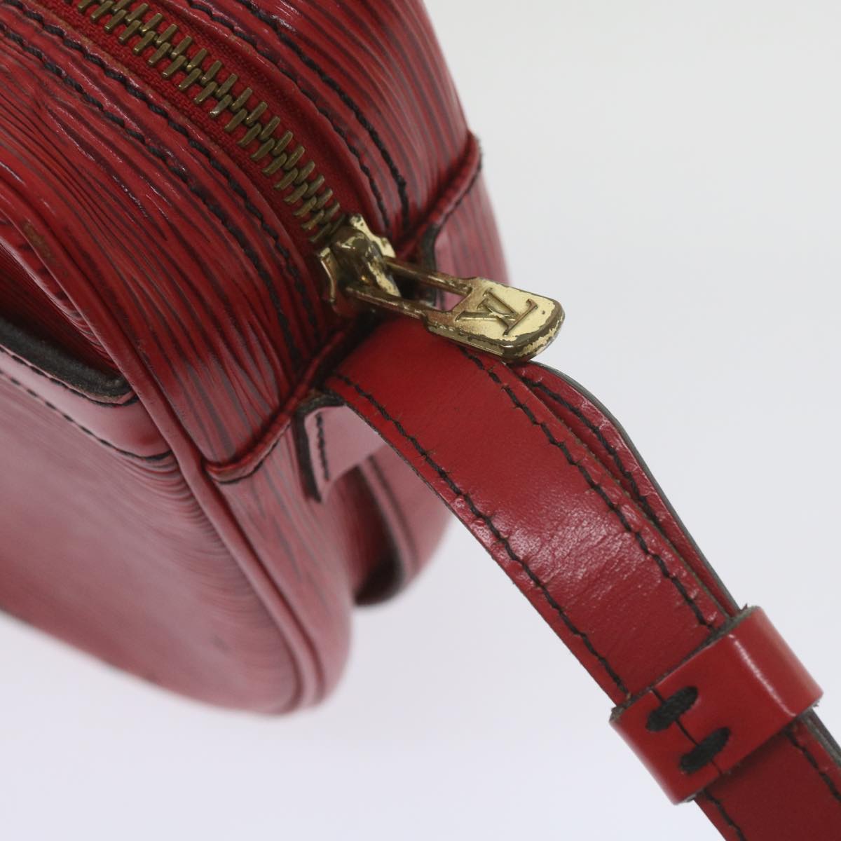 LOUIS VUITTON Epi Jeune Fille MM Shoulder Bag Red M52157 LV Auth 60651