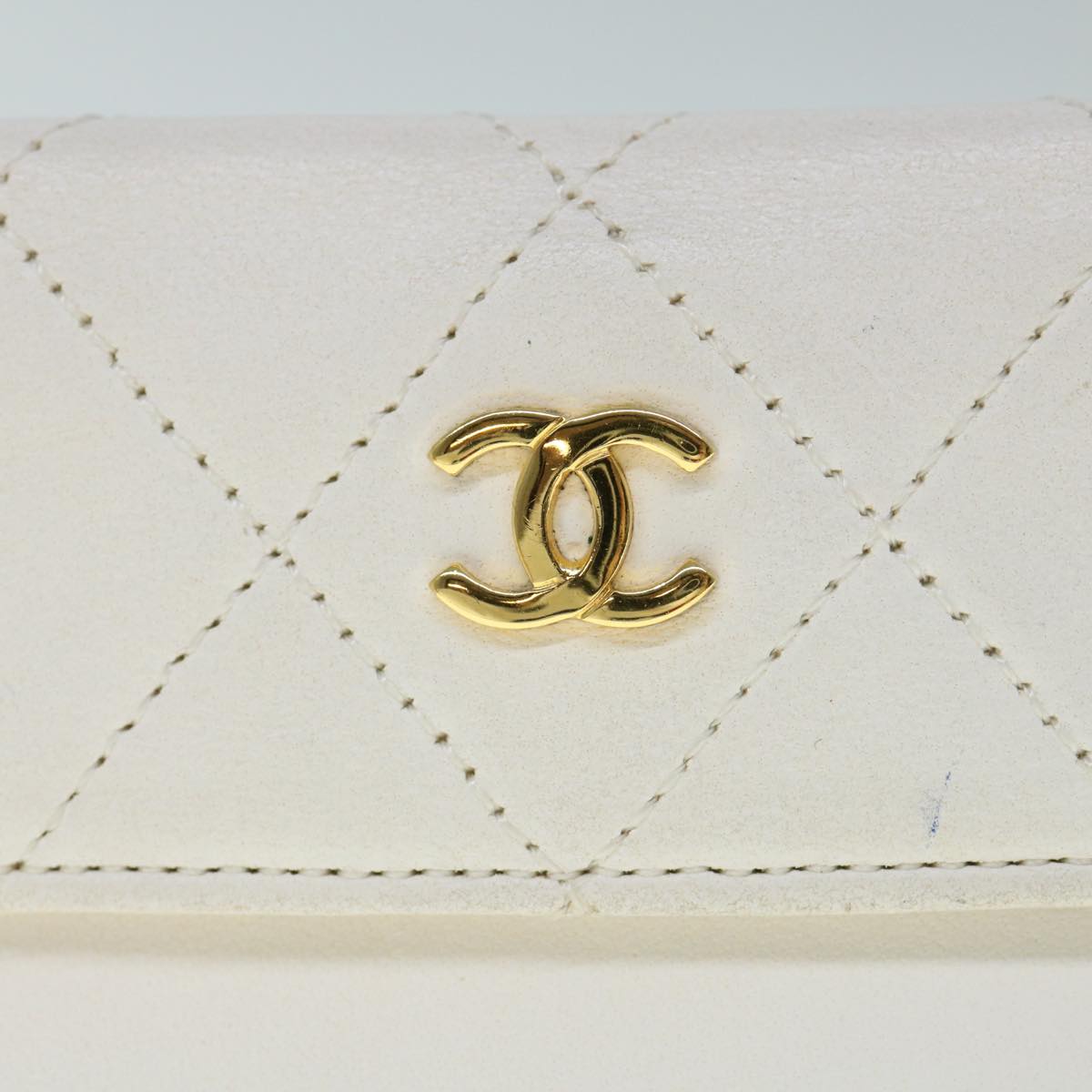 CHANEL Matelasse Chain Shoulder Bag Leather White CC Auth 60754A