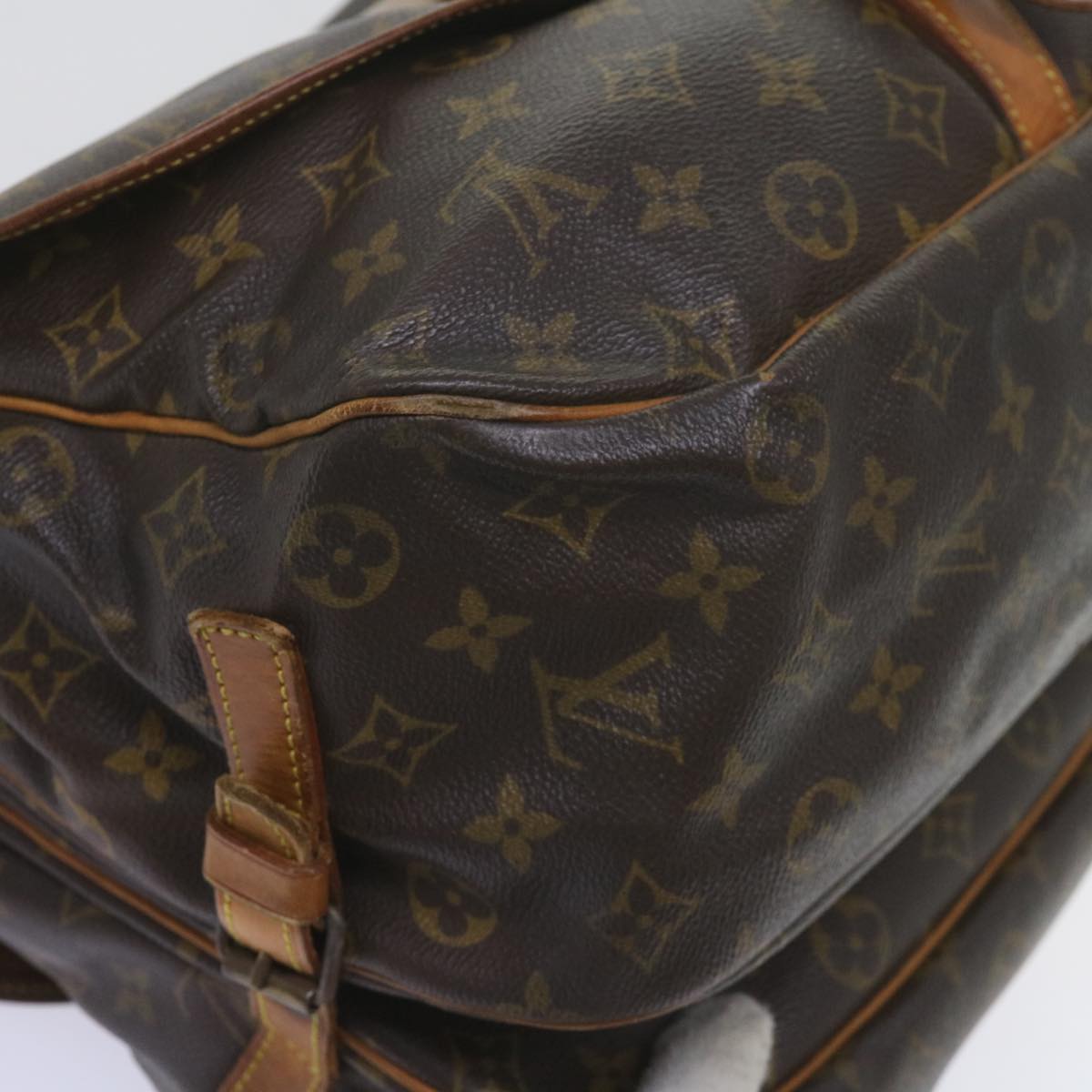 LOUIS VUITTON Monogram Saumur 35 Shoulder Bag M42254 LV Auth 60759