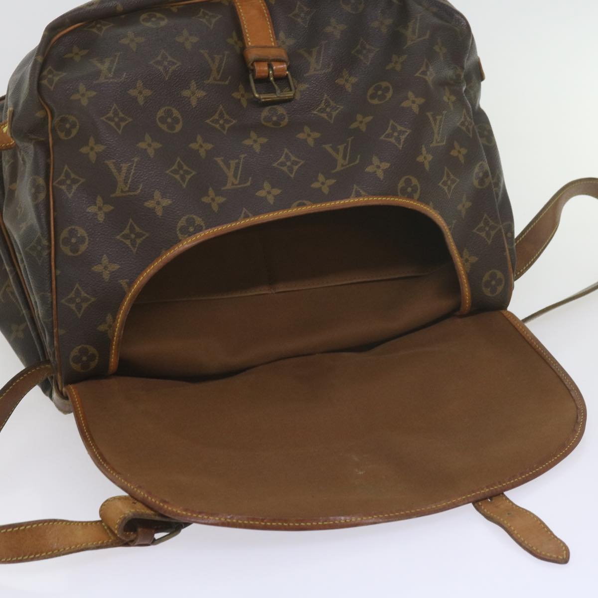 LOUIS VUITTON Monogram Saumur 35 Shoulder Bag M42254 LV Auth 60759