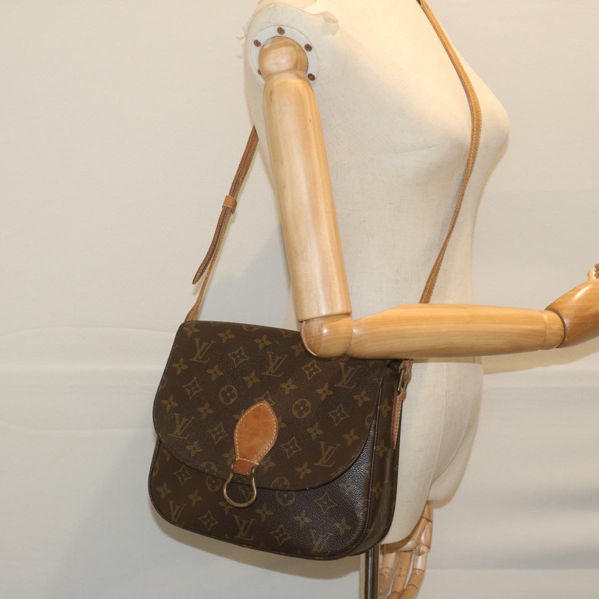 LOUIS VUITTON Monogram Saint Cloud GM Shoulder Bag M51242 LV Auth 60855