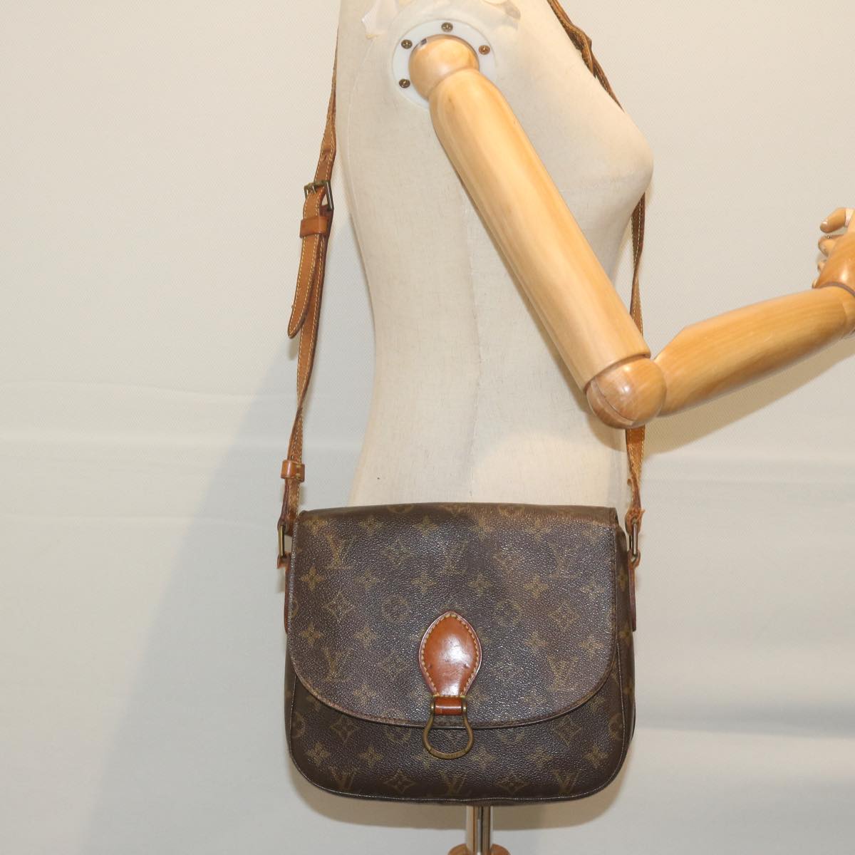 LOUIS VUITTON Monogram Saint Cloud GM Shoulder Bag M51242 LV Auth 61201