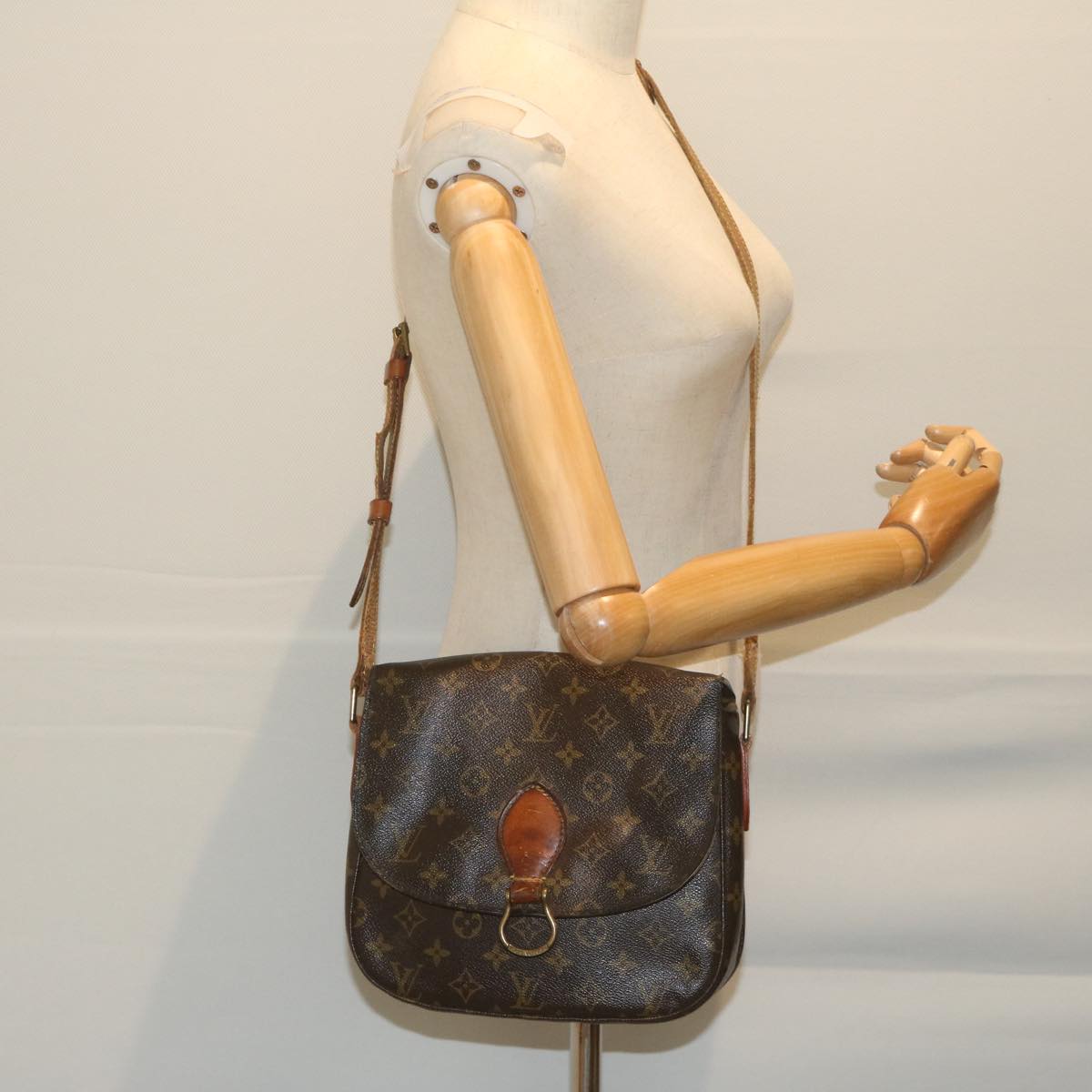 LOUIS VUITTON Monogram Saint Cloud GM Shoulder Bag M51242 LV Auth 61202