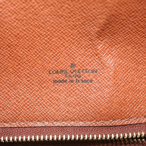 LOUIS VUITTON Monogram Saint Cloud GM Shoulder Bag M51242 LV Auth 61303
