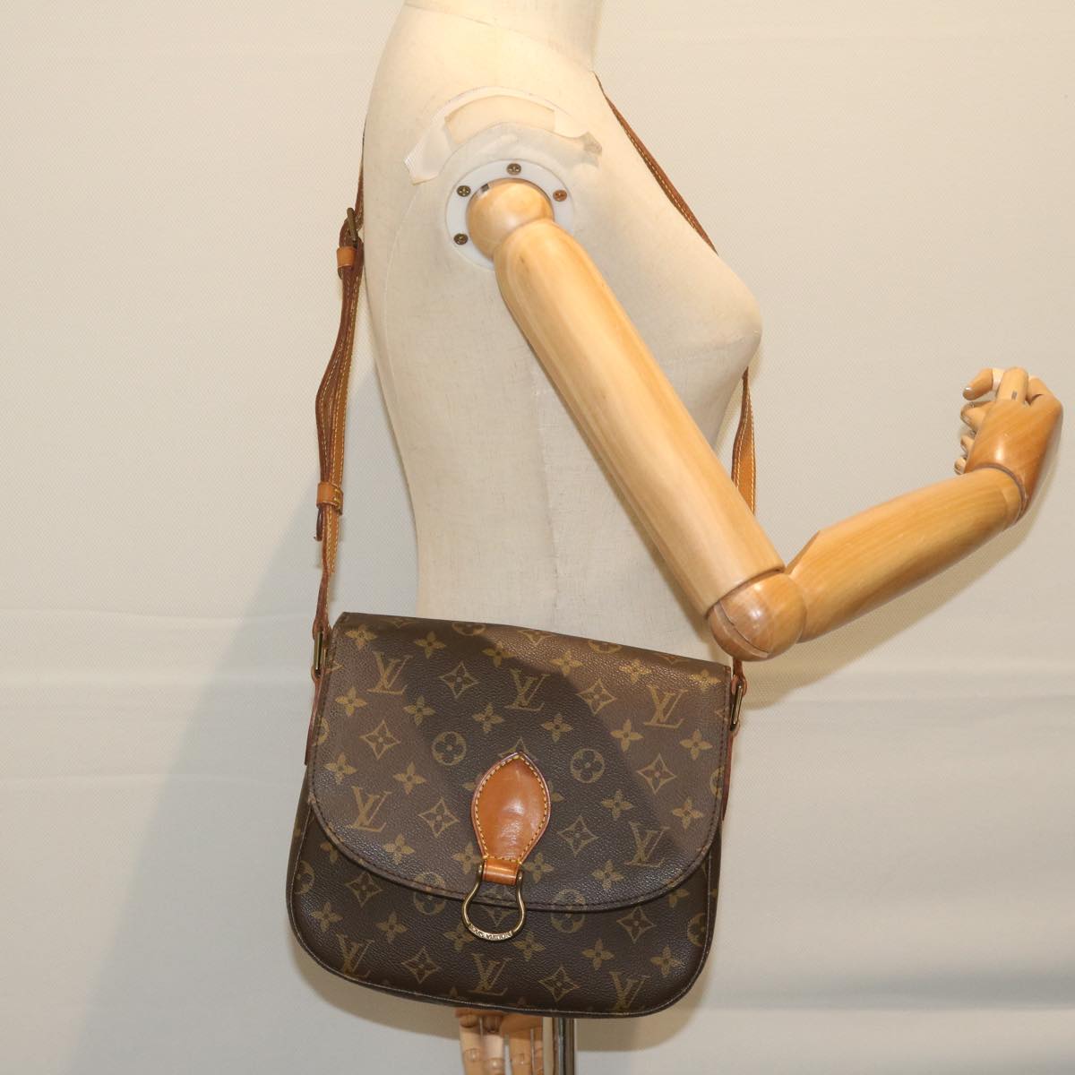 LOUIS VUITTON Monogram Saint Cloud GM Shoulder Bag M51242 LV Auth 61307