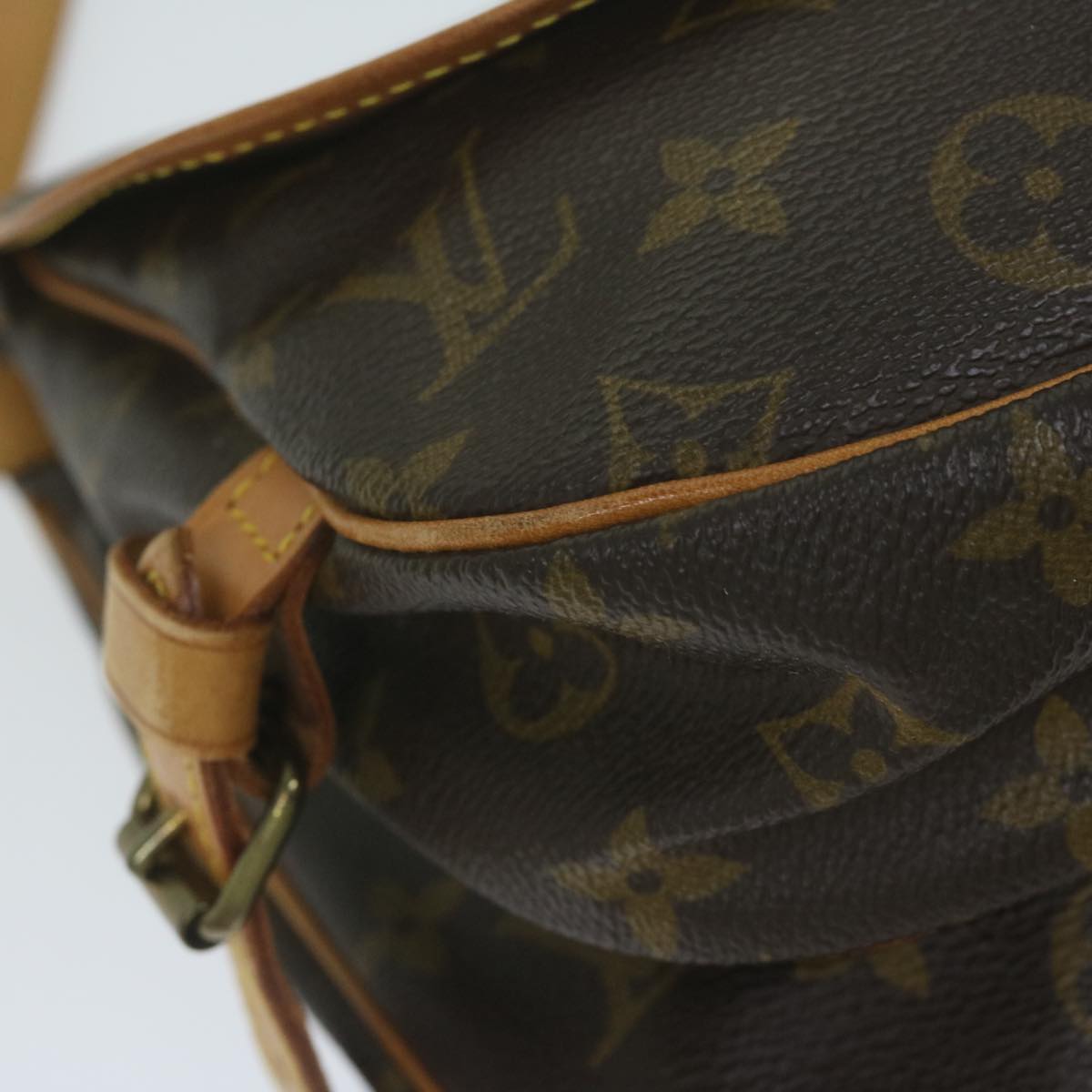 LOUIS VUITTON Monogram Saumur 30 Shoulder Bag M42256 LV Auth 61335