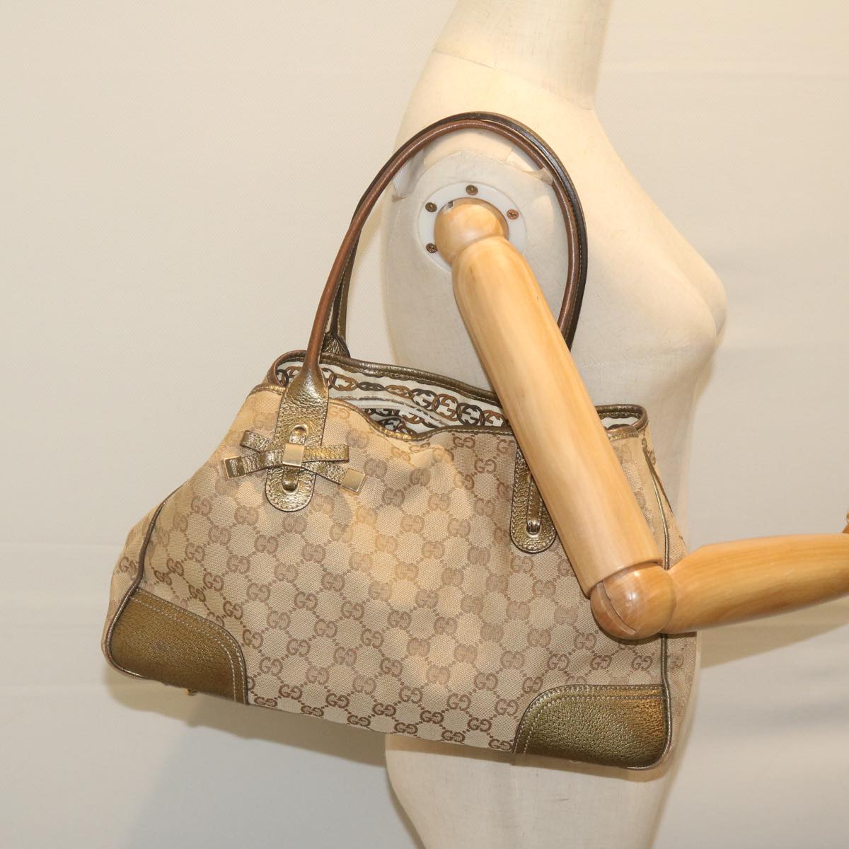 GUCCI GG Canvas Tote Bag Beige 163805 Auth 61430