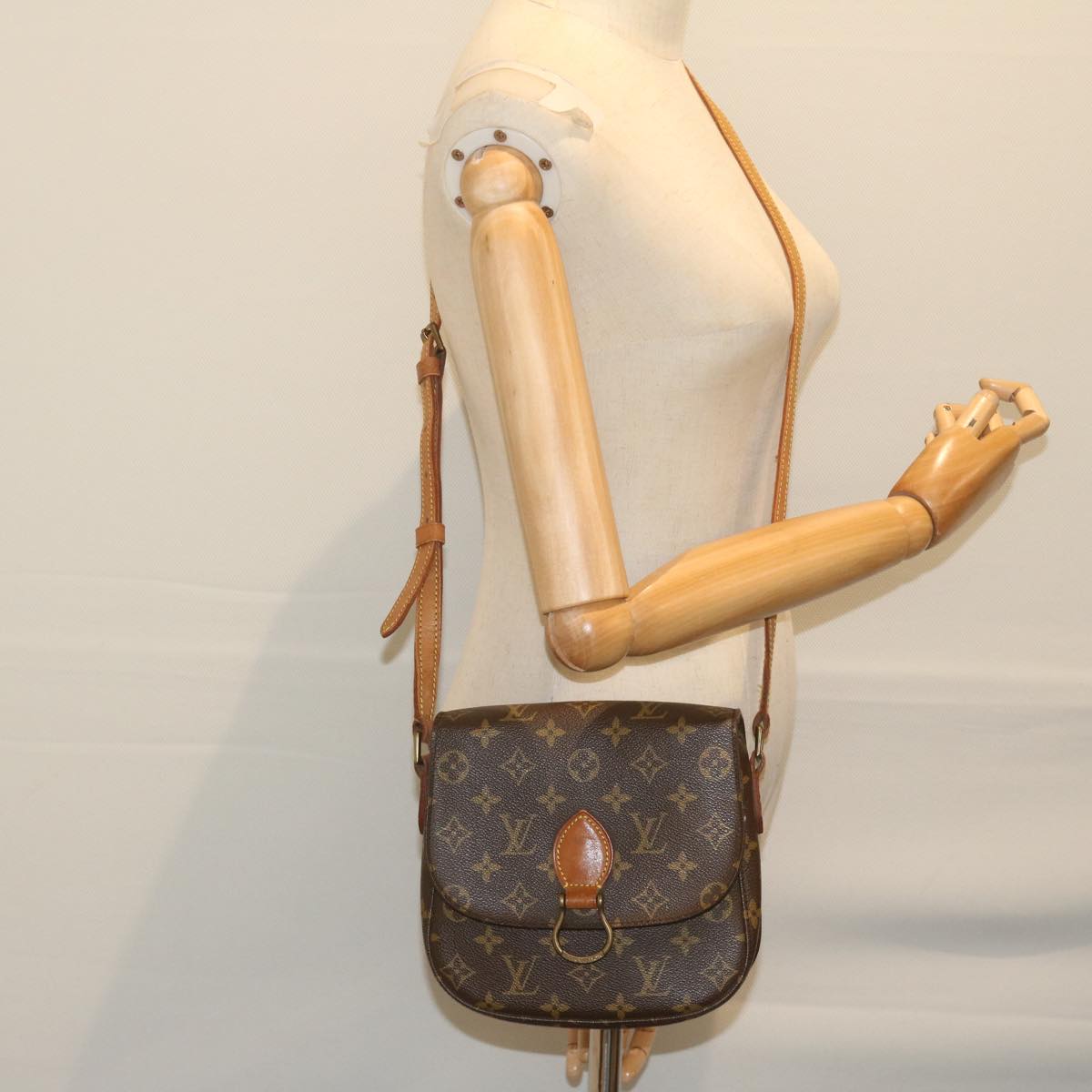 LOUIS VUITTON Monogram Saint Cloud MM Shoulder Bag M51243 LV Auth 61459