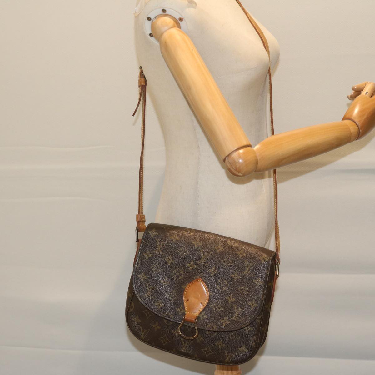 LOUIS VUITTON Monogram Saint Cloud GM Shoulder Bag M51242 LV Auth 61543