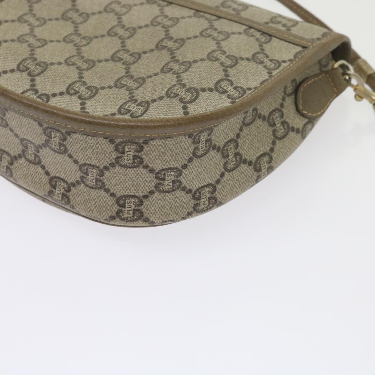 GUCCI GG PLUS Canvas Shoulder Bag PVC Beige Auth 61689