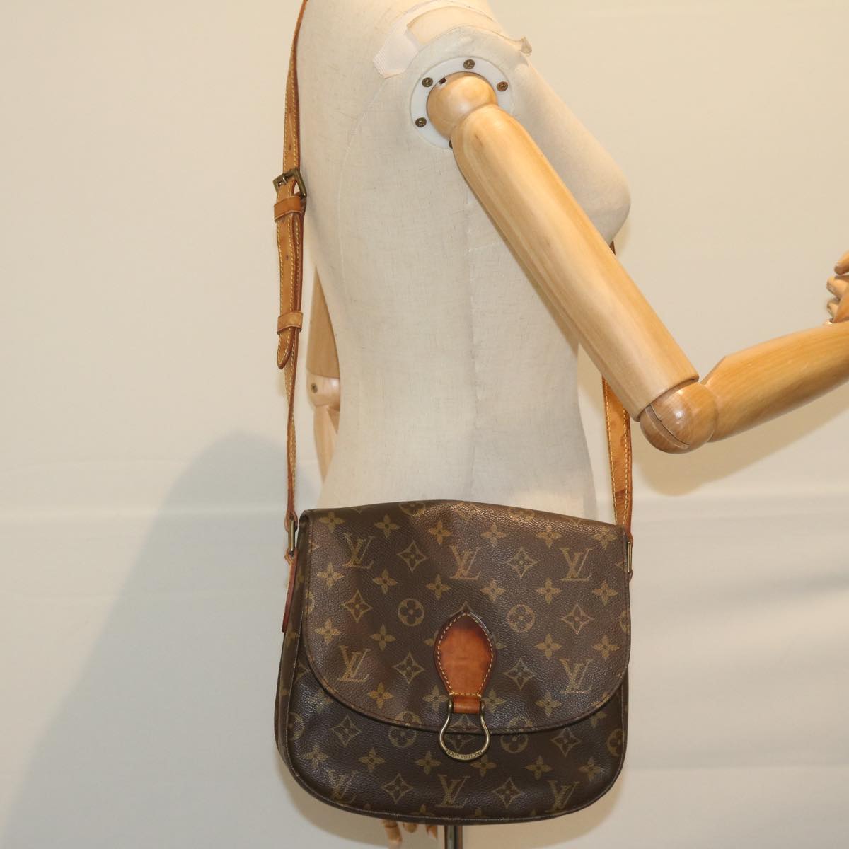 LOUIS VUITTON Monogram Saint Cloud GM Shoulder Bag M51242 LV Auth 61765