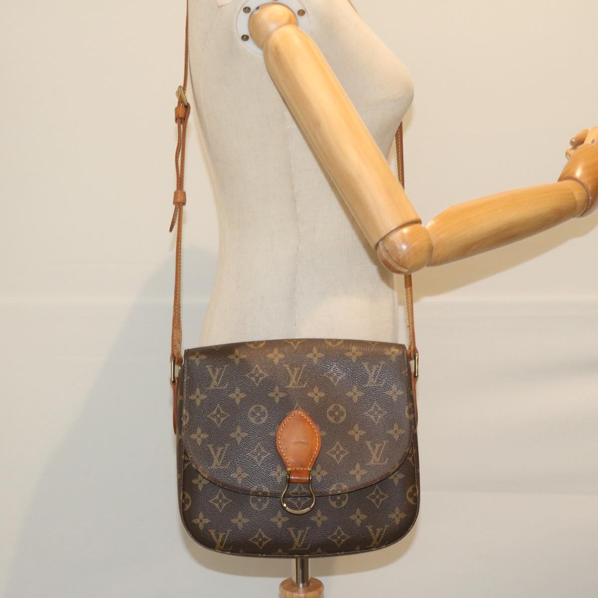 LOUIS VUITTON Monogram Saint Cloud GM Shoulder Bag M51242 LV Auth 61770