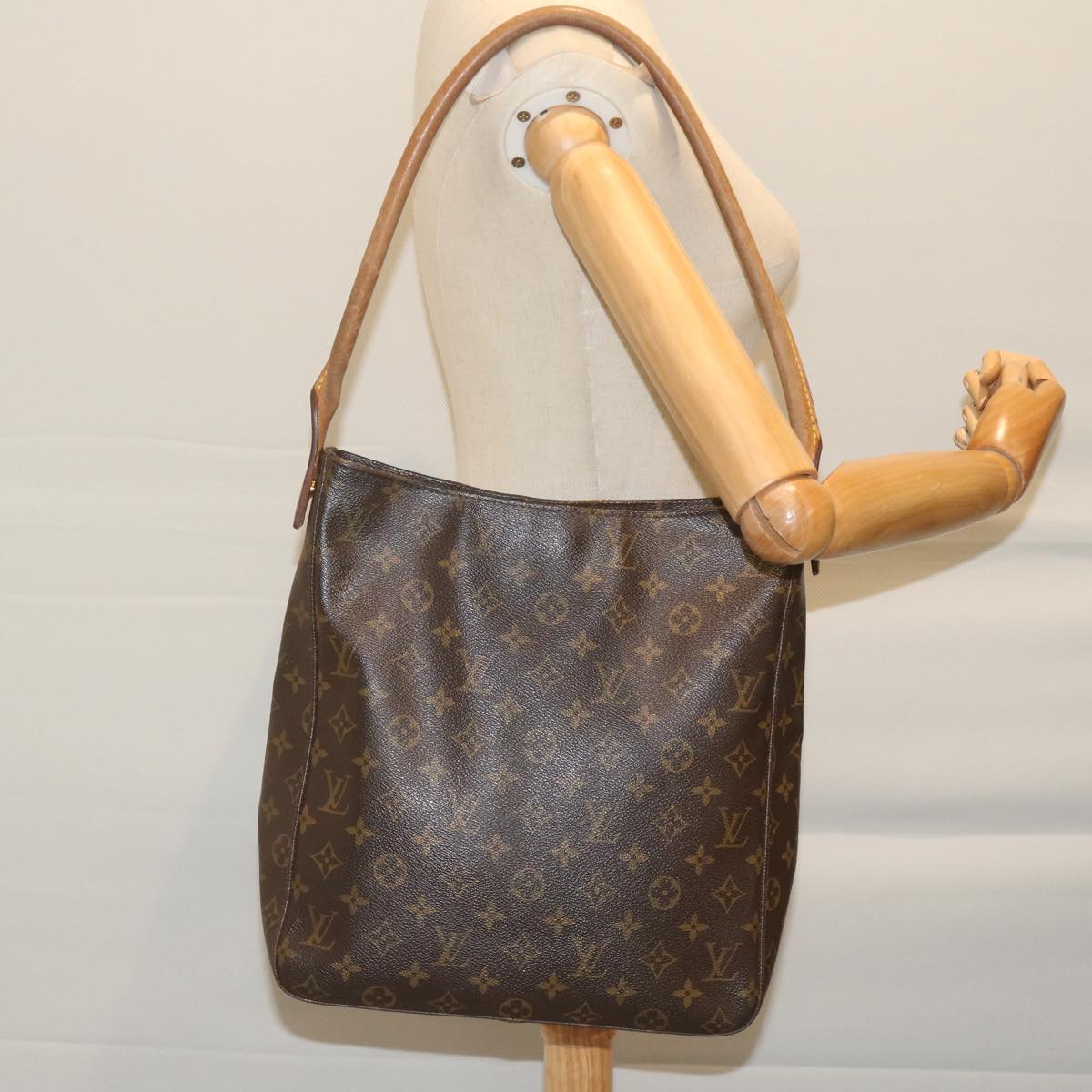 LOUIS VUITTON Monogram Looping GM Shoulder Bag M51145 LV Auth 61827