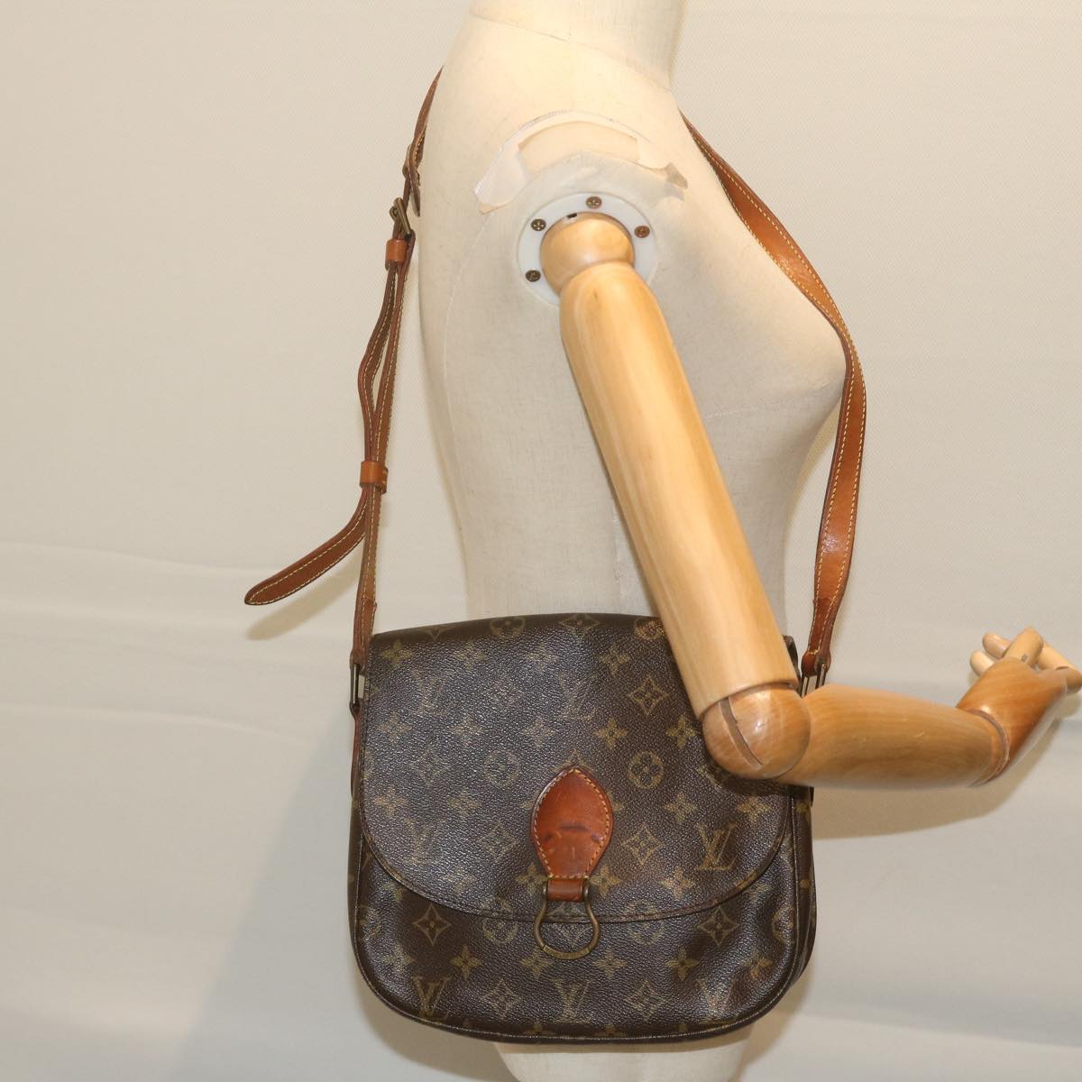 LOUIS VUITTON Monogram Saint Cloud GM Shoulder Bag M51242 LV Auth 61864