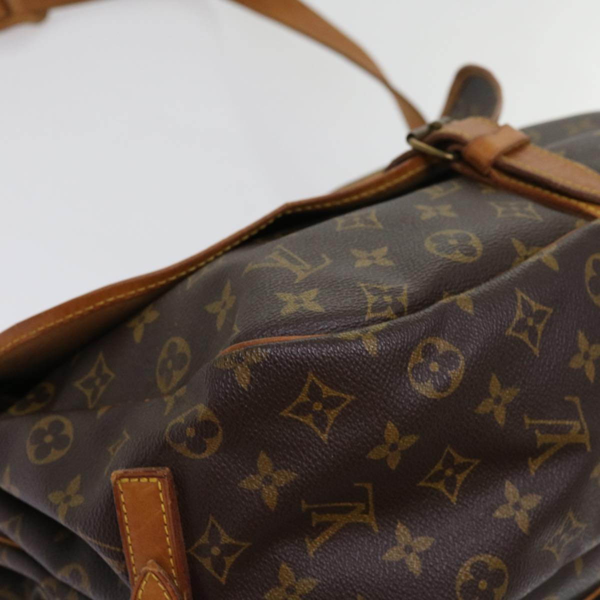 LOUIS VUITTON Monogram Saumur 35 Shoulder Bag M42254 LV Auth 61949