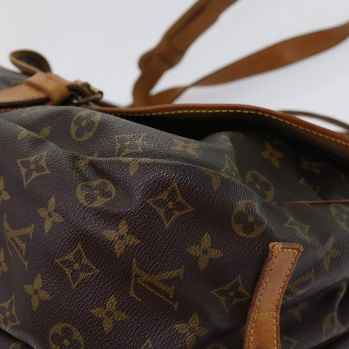 LOUIS VUITTON Monogram Saumur 35 Shoulder Bag M42254 LV Auth 61949