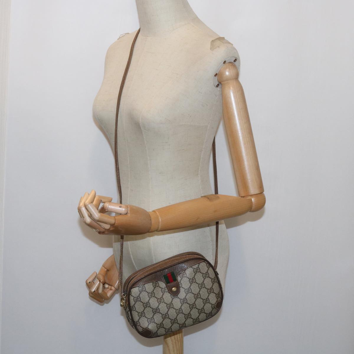 GUCCI GG Supreme Web Sherry Line Shoulder Bag Beige Red 89 02 066 Auth 61995