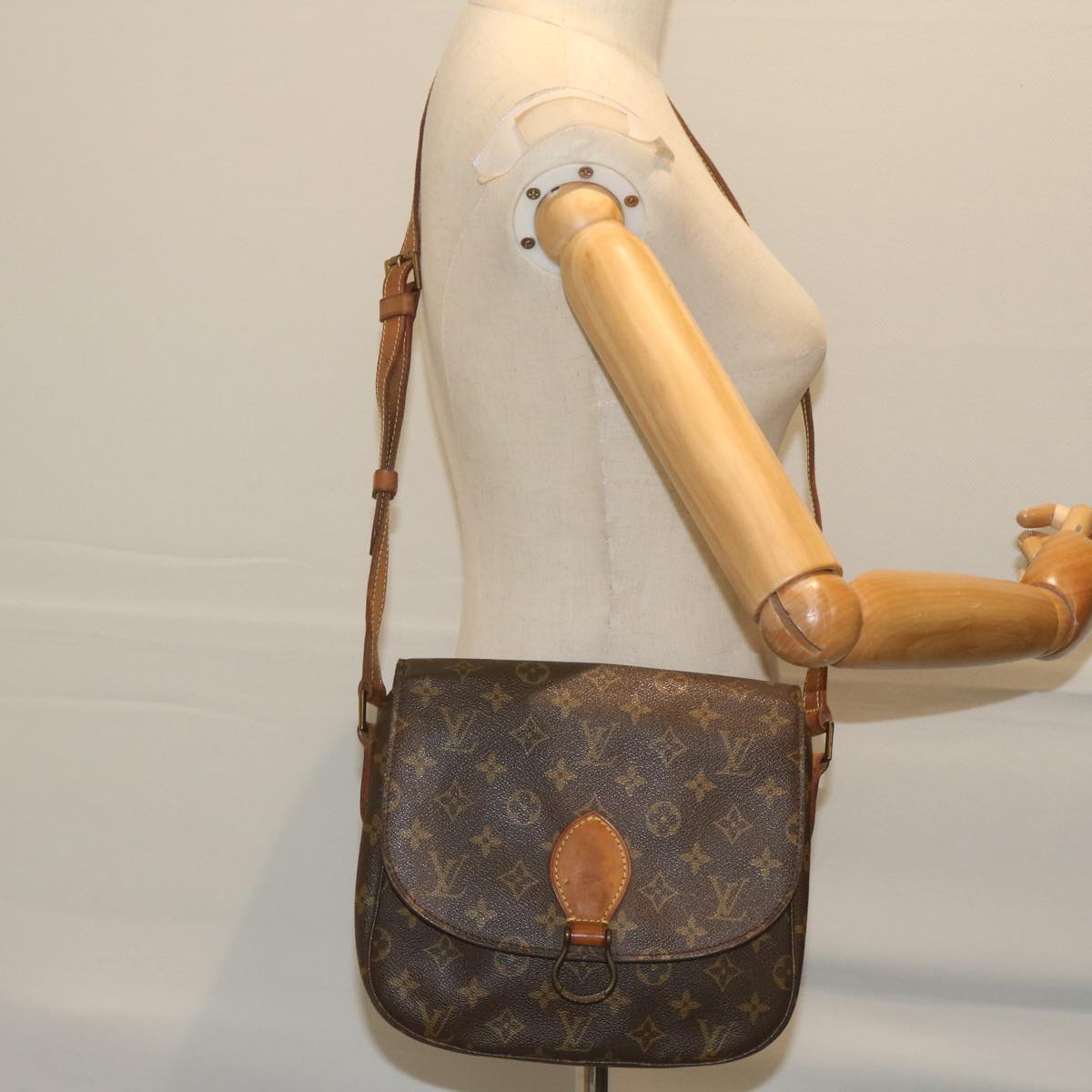 LOUIS VUITTON Monogram Saint Cloud GM Shoulder Bag M51242 LV Auth 62181