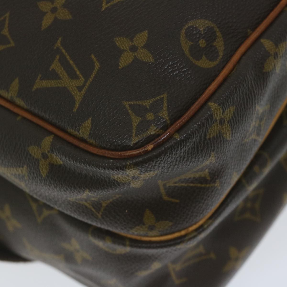 LOUIS VUITTON Monogram Reporter GM Shoulder Bag M45252 LV Auth 62211