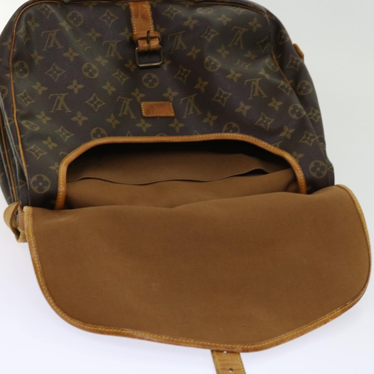 LOUIS VUITTON Monogram Saumur 35 Shoulder Bag M42254 LV Auth 62223