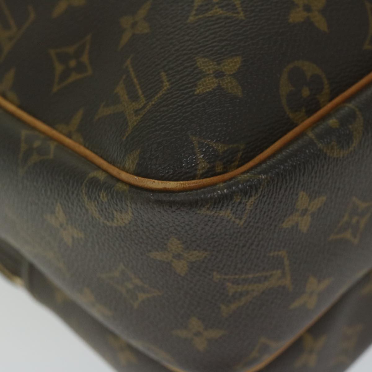 LOUIS VUITTON Monogram Reporter GM Shoulder Bag M45252 LV Auth 62224