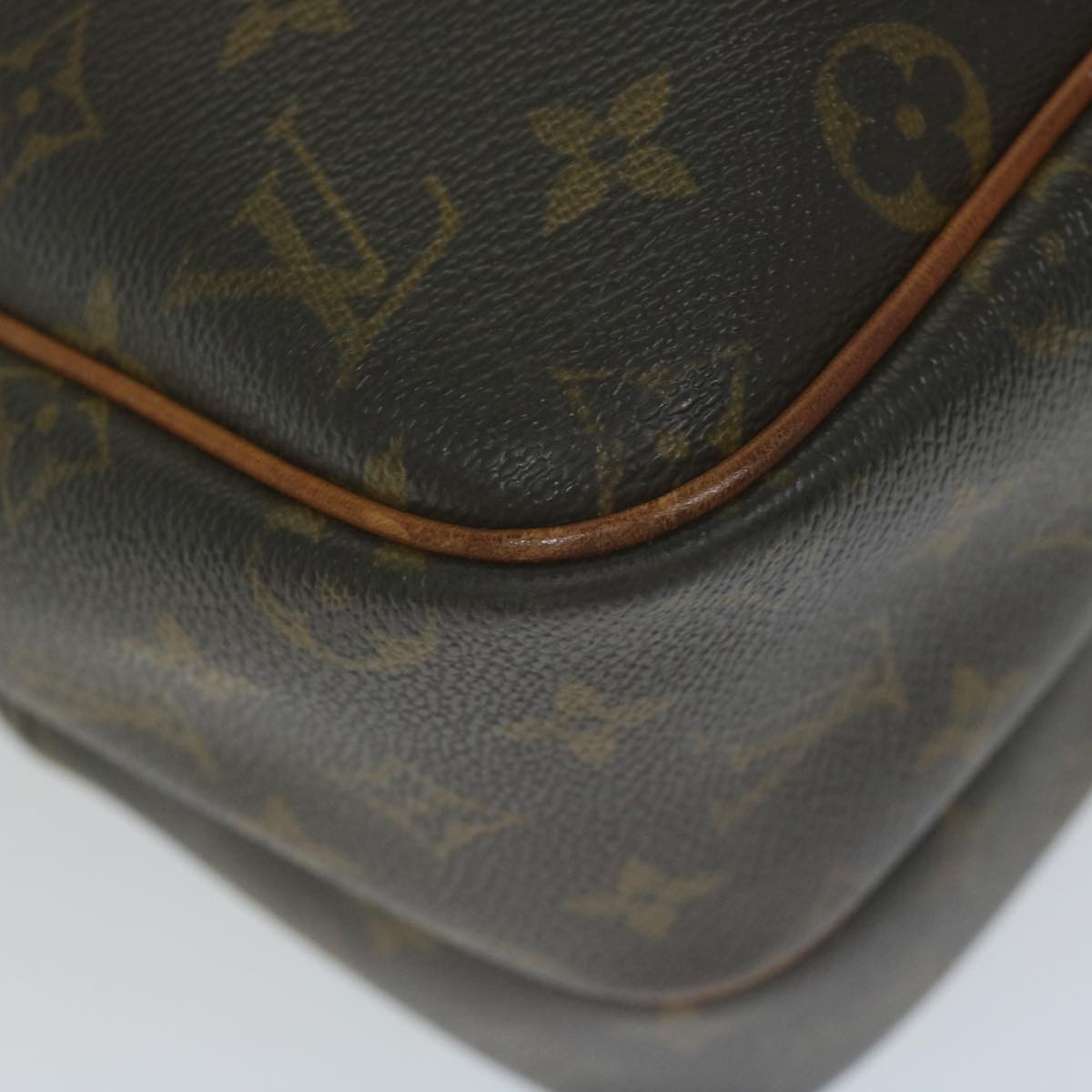 LOUIS VUITTON Monogram Reporter GM Shoulder Bag M45252 LV Auth 62225