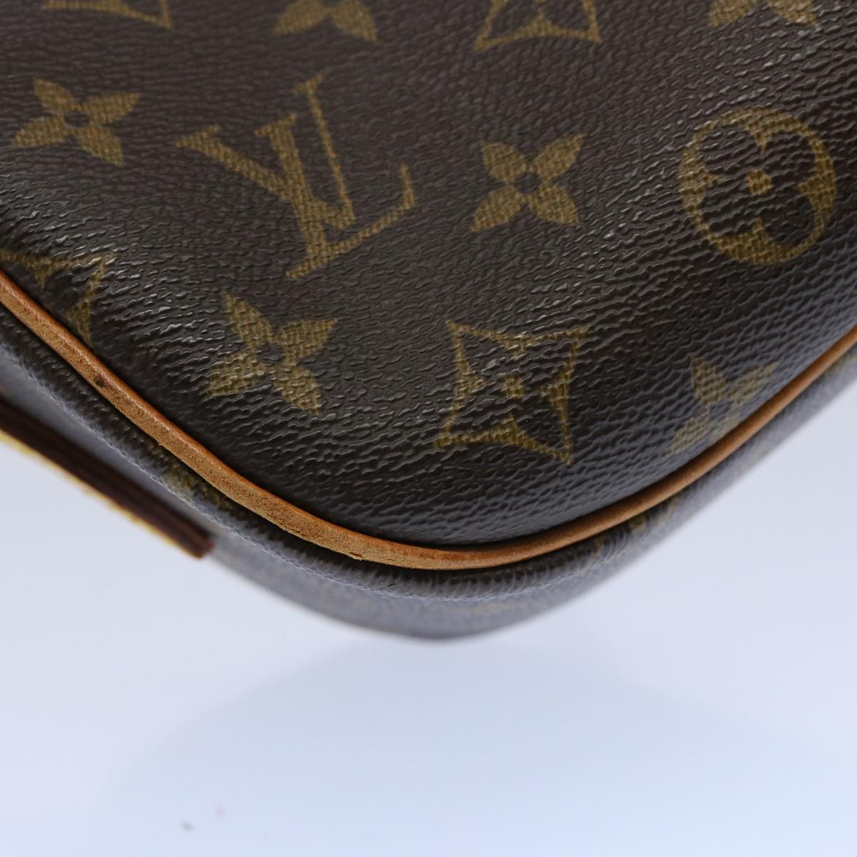 LOUIS VUITTON Monogram Blois Shoulder Bag M51221 LV Auth 62285