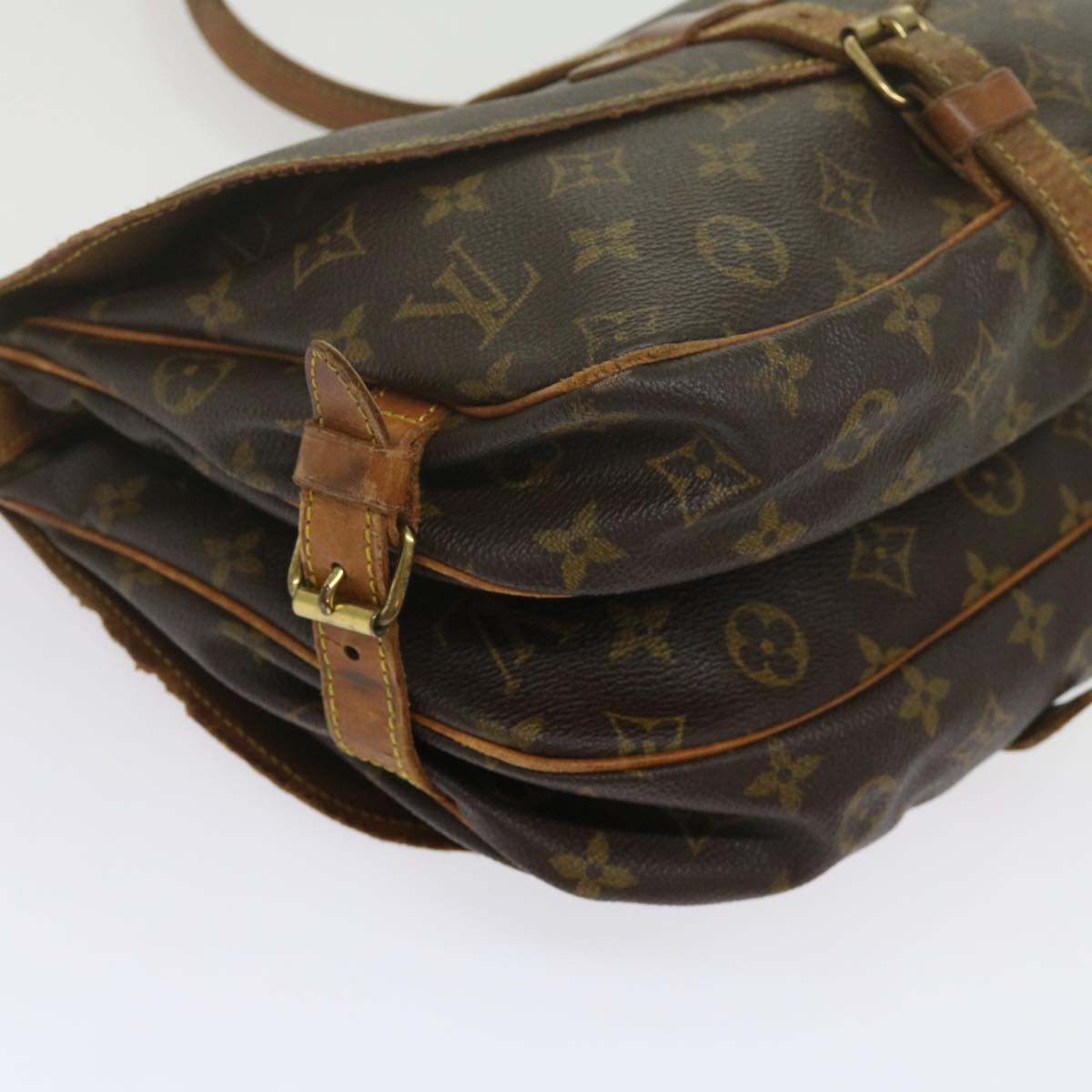 LOUIS VUITTON Monogram Saumur 30 Shoulder Bag M42256 LV Auth 62291