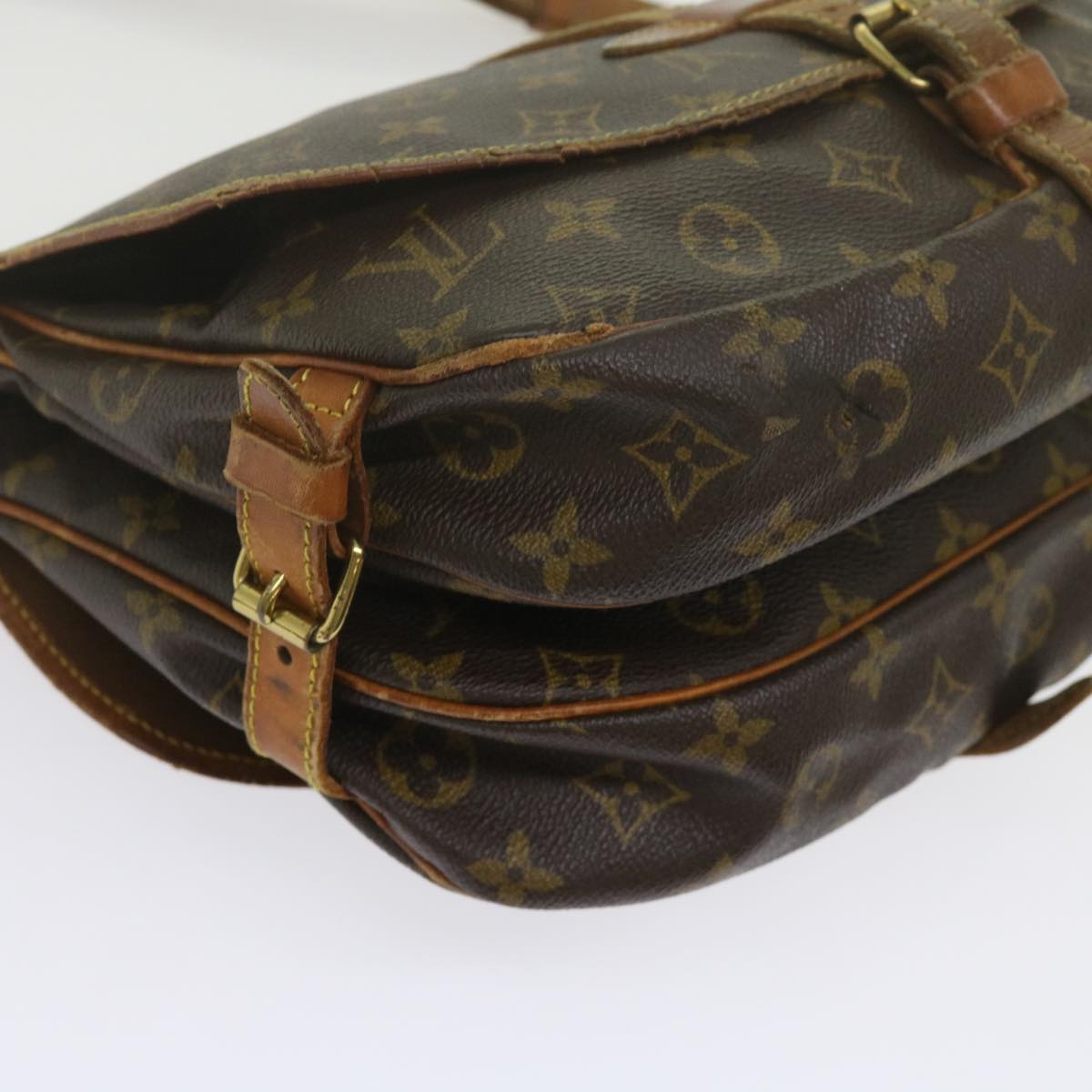 LOUIS VUITTON Monogram Saumur 30 Shoulder Bag M42256 LV Auth 62291