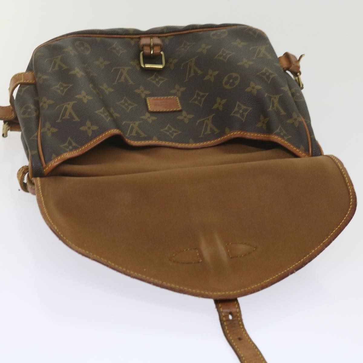 LOUIS VUITTON Monogram Saumur 30 Shoulder Bag M42256 LV Auth 62291