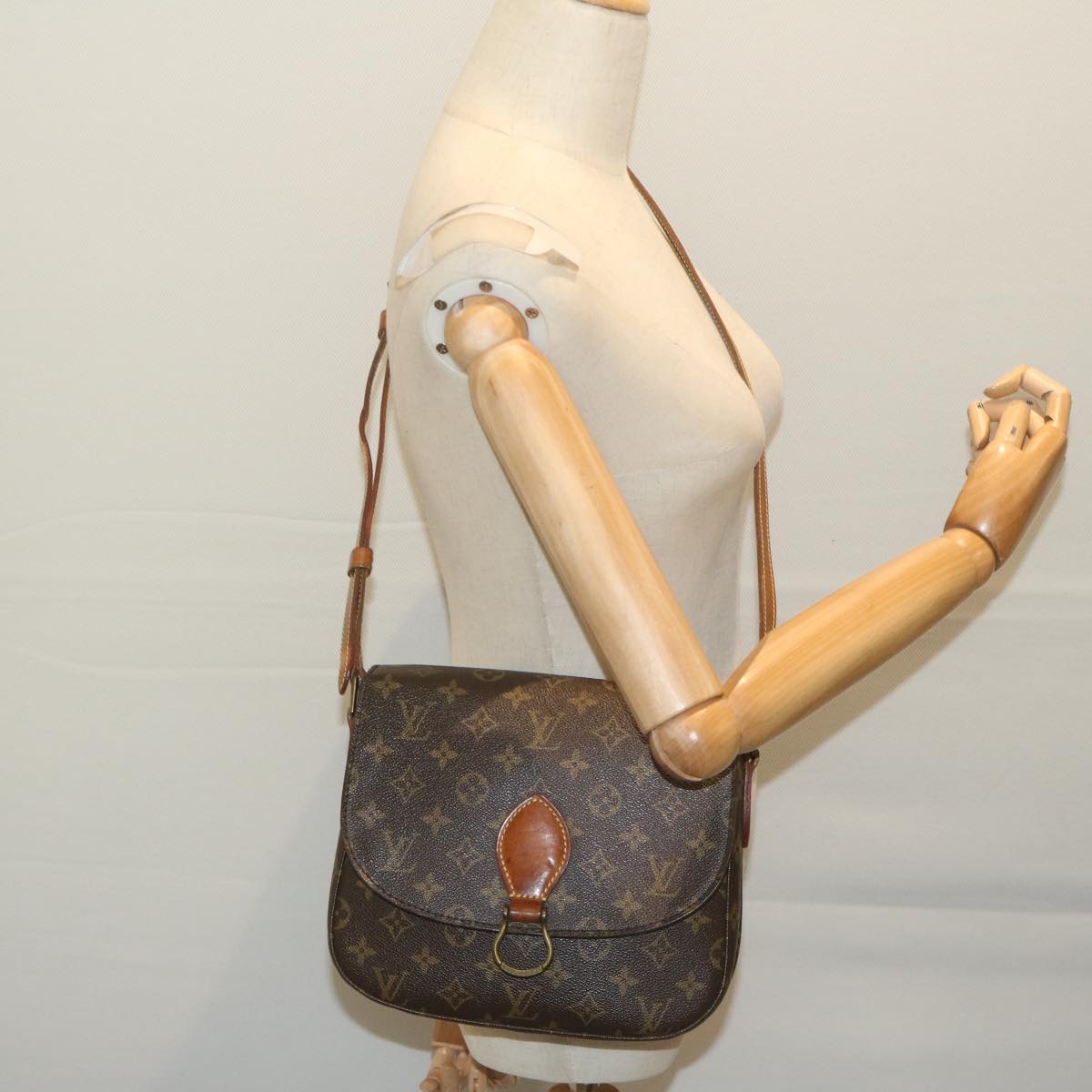 LOUIS VUITTON Monogram Saint Cloud GM Shoulder Bag M51242 LV Auth 62450