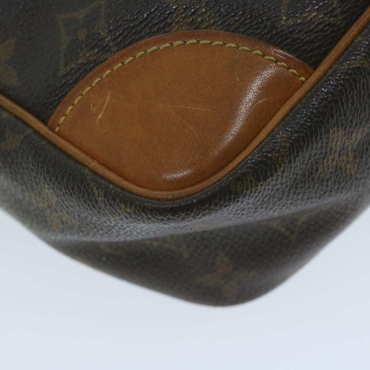 LOUIS VUITTON Monogram Trocadero 30 Shoulder Bag M51272 LV Auth 62453