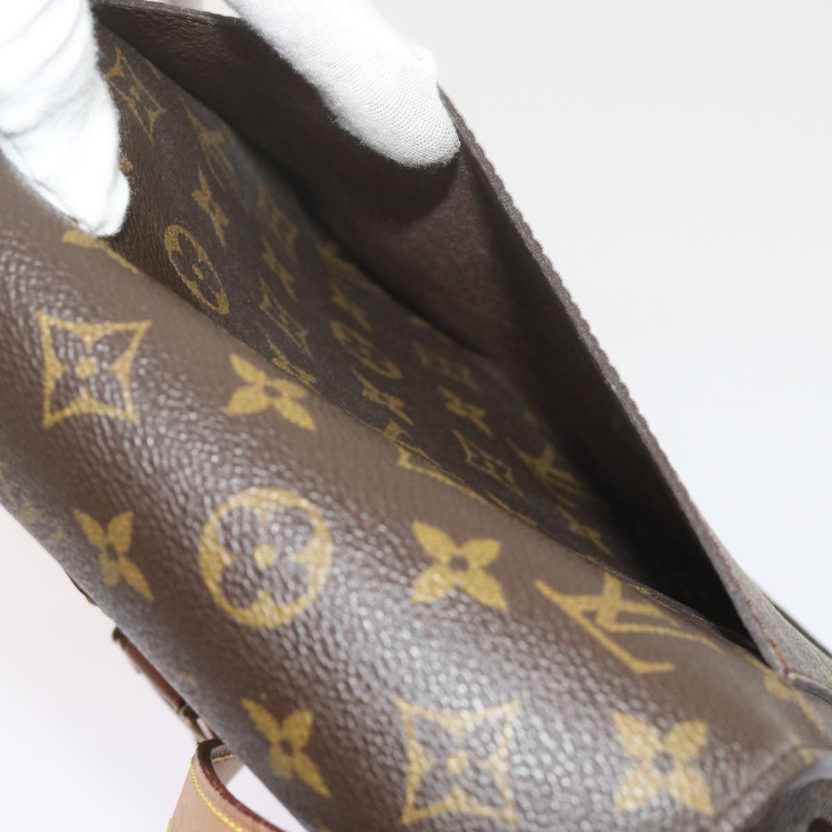 LOUIS VUITTON Monogram Saint Cloud GM Shoulder Bag M51242 LV Auth 62465