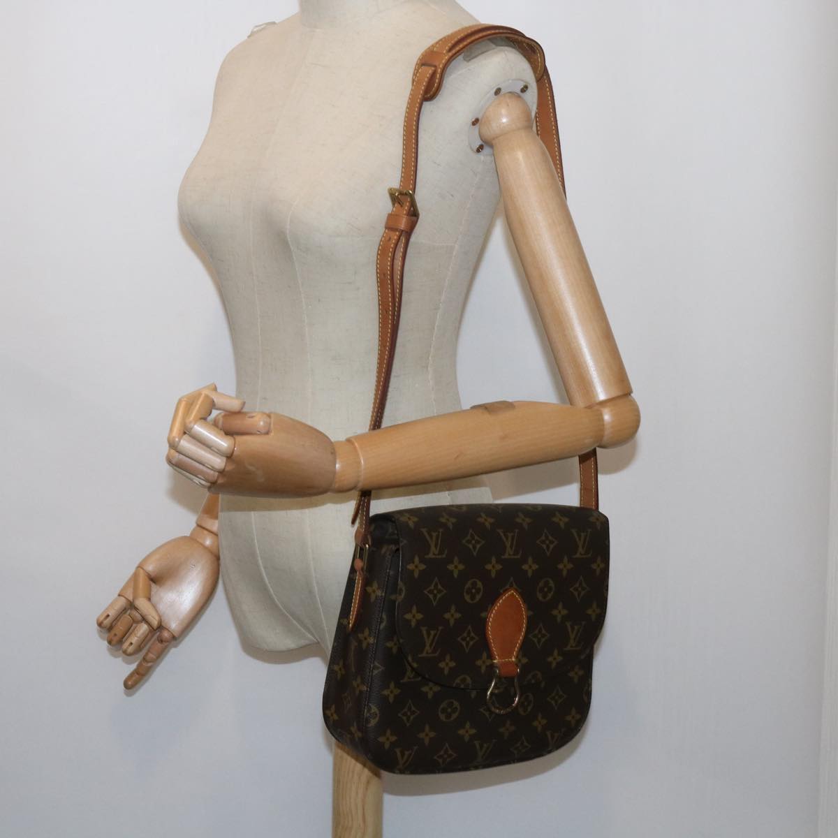 LOUIS VUITTON Monogram Saint Cloud GM Shoulder Bag M51242 LV Auth 62465