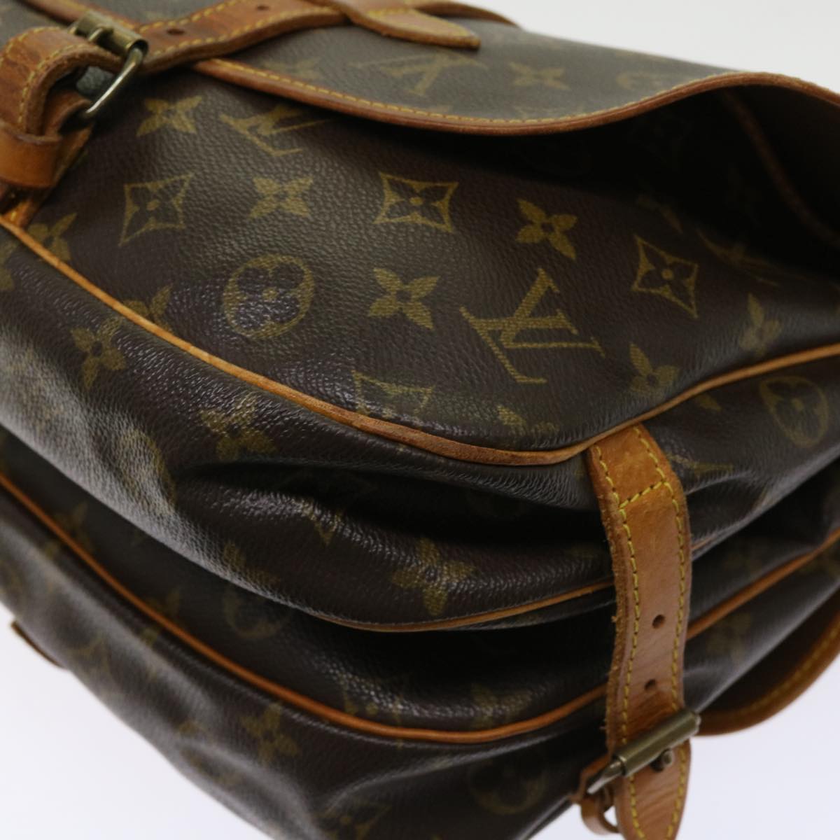 LOUIS VUITTON Monogram Saumur 30 Shoulder Bag M42256 LV Auth 62468