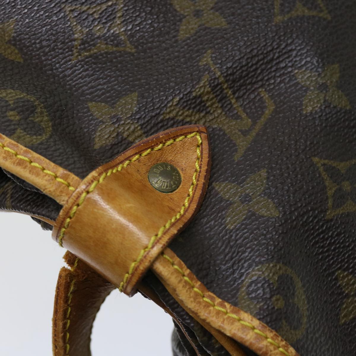 LOUIS VUITTON Monogram Saumur 35 Shoulder Bag M42254 LV Auth 62739