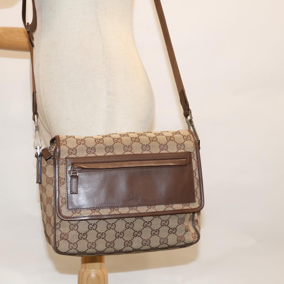 GUCCI GG Canvas Shoulder Bag Beige 001 3812 Auth 62758