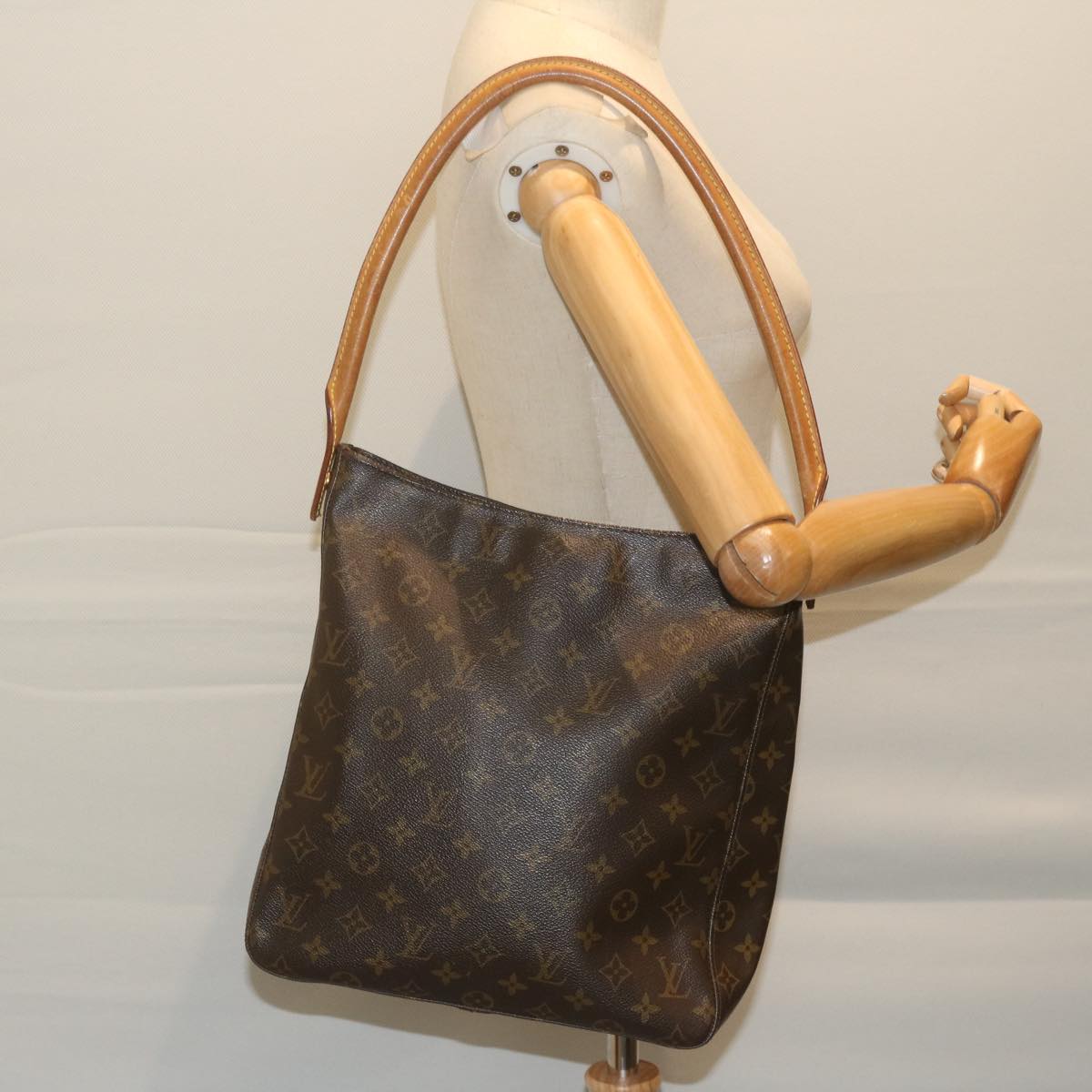 LOUIS VUITTON Monogram Looping GM Shoulder Bag M51145 LV Auth 62921