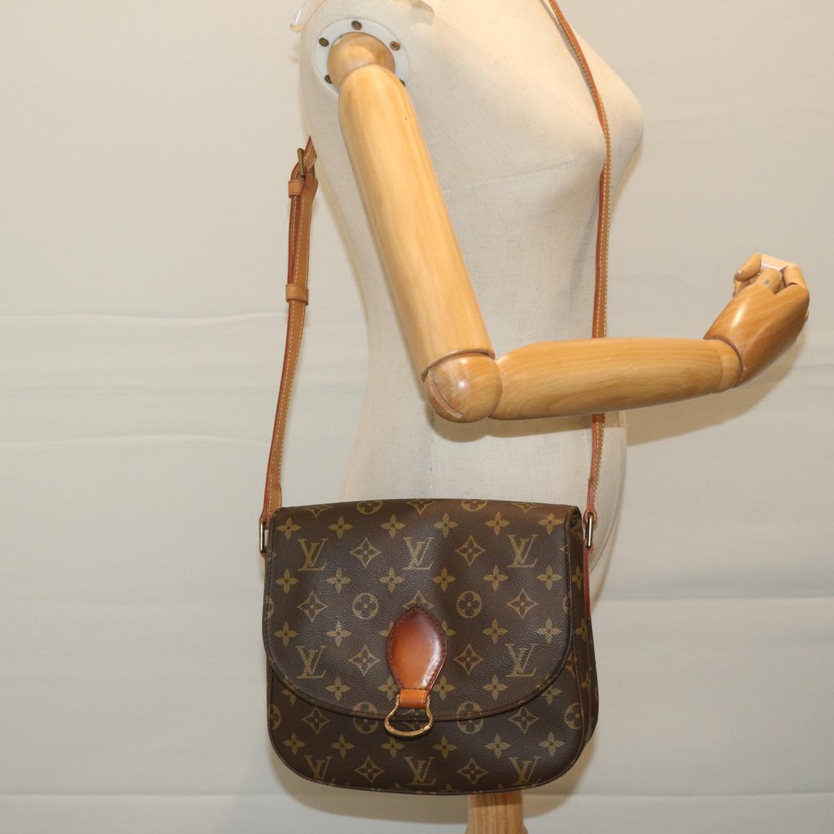 LOUIS VUITTON Monogram Saint Cloud GM Shoulder Bag M51242 LV Auth 63300