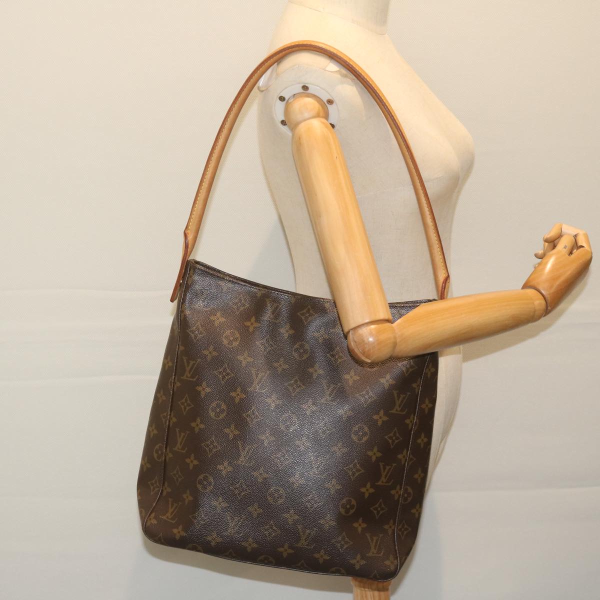 LOUIS VUITTON Monogram Looping GM Shoulder Bag M51145 LV Auth 63334