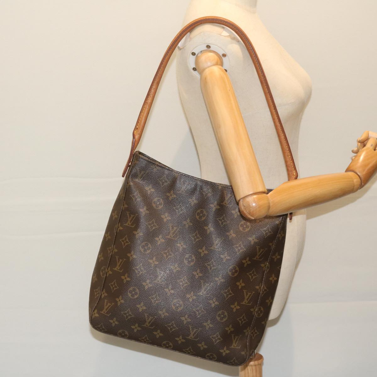 LOUIS VUITTON Monogram Looping GM Shoulder Bag M51145 LV Auth 63336