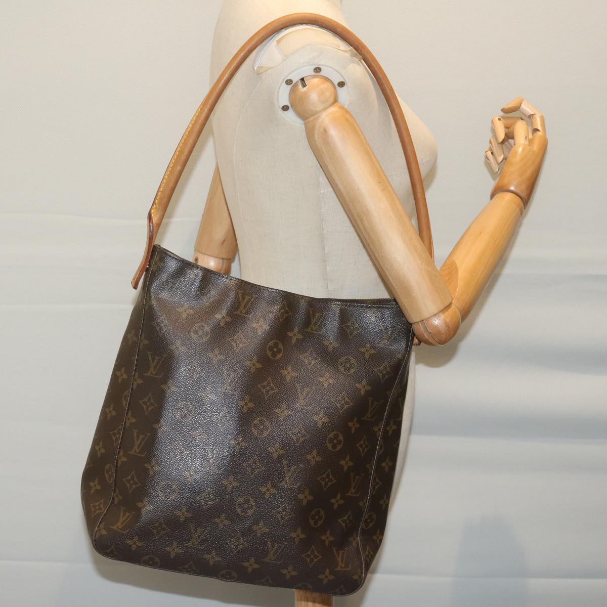 LOUIS VUITTON Monogram Looping GM Shoulder Bag M51145 LV Auth 63453