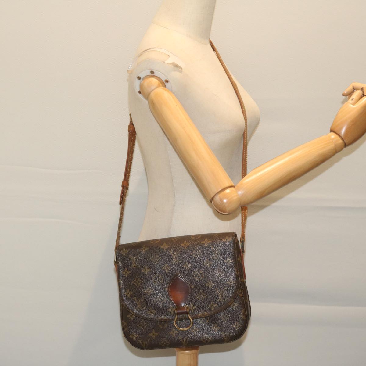 LOUIS VUITTON Monogram Saint Cloud GM Shoulder Bag M51242 LV Auth 63488