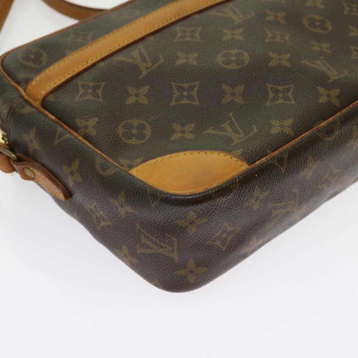 LOUIS VUITTON Monogram Trocadero 30 Shoulder Bag M51272 LV Auth 63494