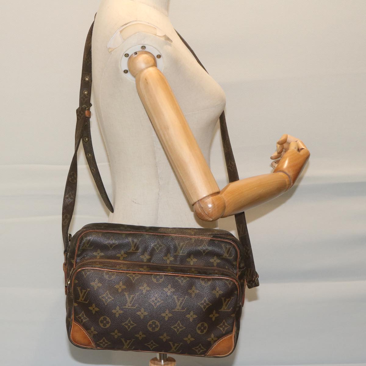 LOUIS VUITTON Monogram Nile Shoulder Bag M45244 LV Auth 63508