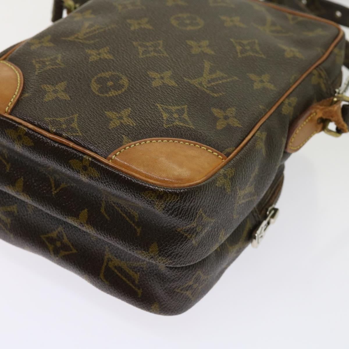 LOUIS VUITTON Monogram Amazon Shoulder Bag M45236 LV Auth 63660