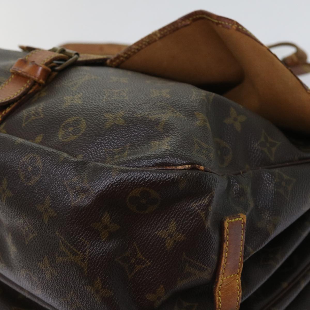 LOUIS VUITTON Monogram Saumur 35 Shoulder Bag M42254 LV Auth 63714